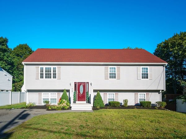 39 Mulberry St, Brockton, MA 02302