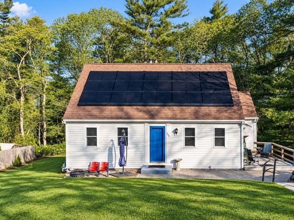233 Pinecrest Beach Dr, Falmouth, MA 02536