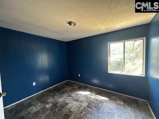2503 Sycamore Drive  Photo 10
