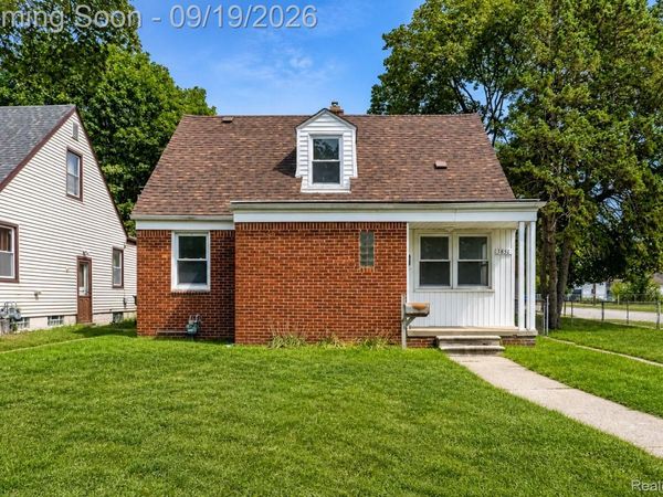 3851 Madison Street, Dearborn, Mi 48124