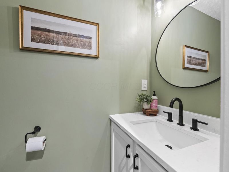3002 Highwall Way, Columbus, OH 43221 Photo 14