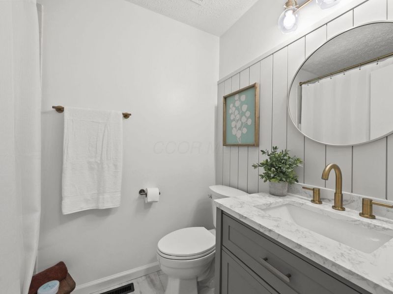3002 Highwall Way, Columbus, OH 43221 Photo 24