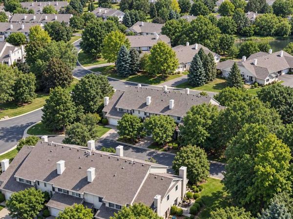 1916 Glenfield Court, Unit 8, Eagan, MN 55122