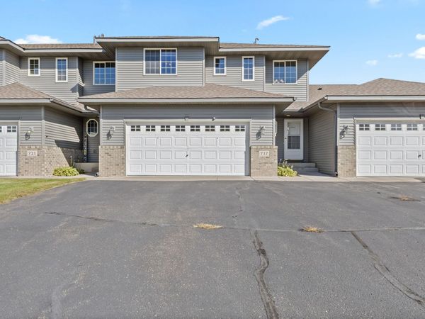 717 Independence Drive NW, Big Lake, MN 55309