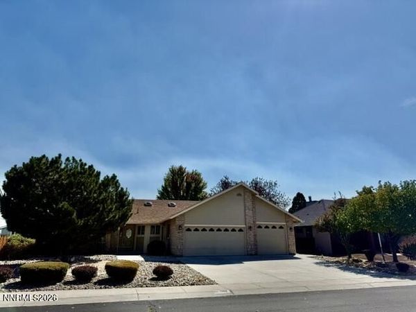 1307 Bridle Way, Minden, NV 89423