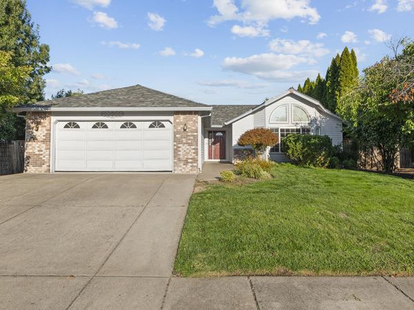 1443 Yellowstone Avenue, Medford, OR 97504