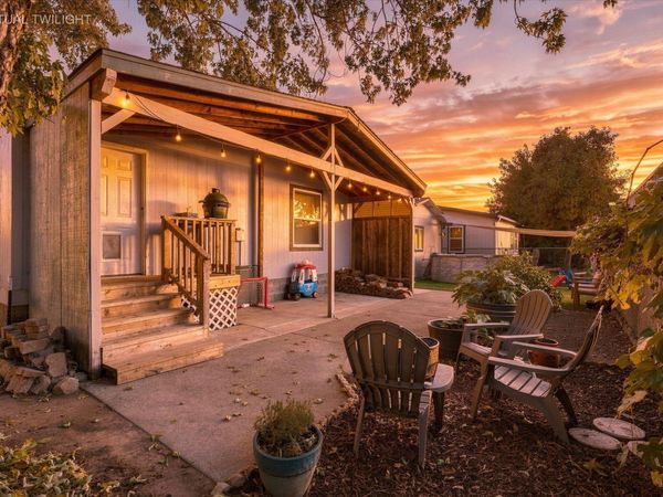 1635 SW Sun Glo Drive, Grants Pass, OR 97527