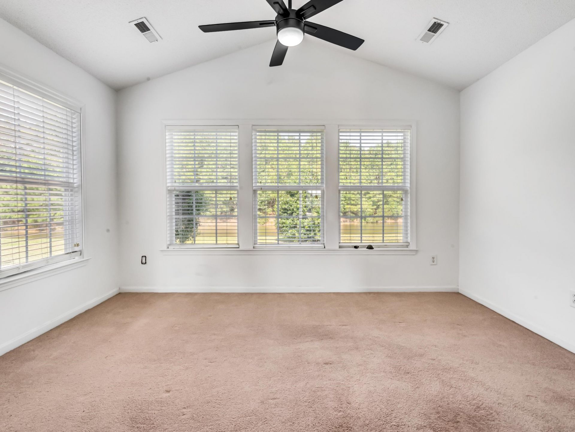 401 Barton Loop  Photo 13