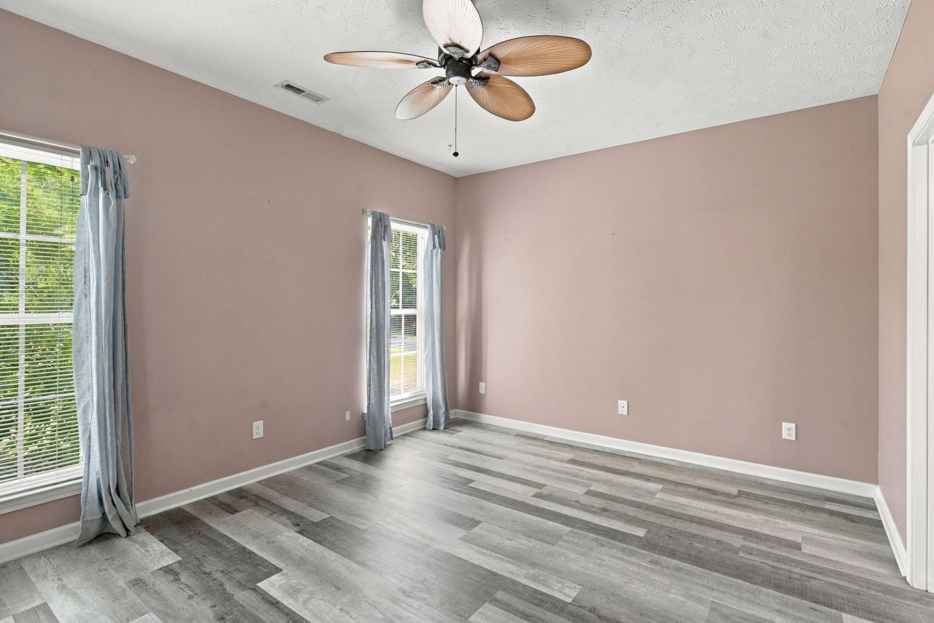 1006 Napa Ct.  Photo 5