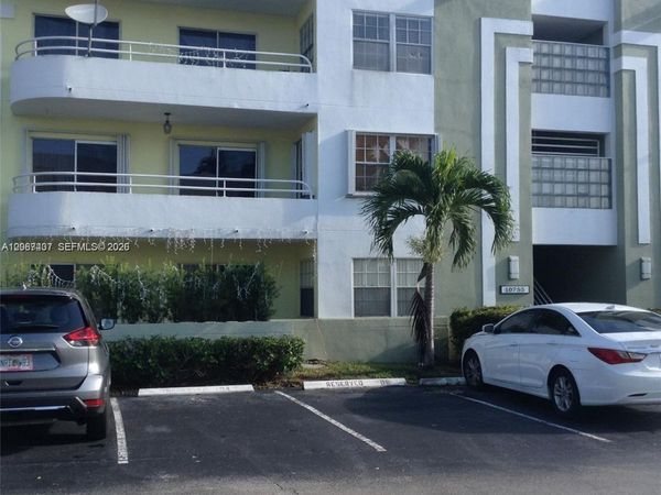 10755 SW 108th Ave , Unit 201, Miami, FL 33176