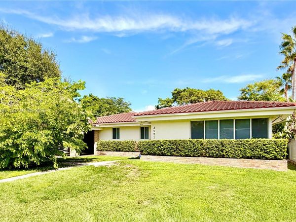3121 Prairie Ave, Miami Beach, FL 33140