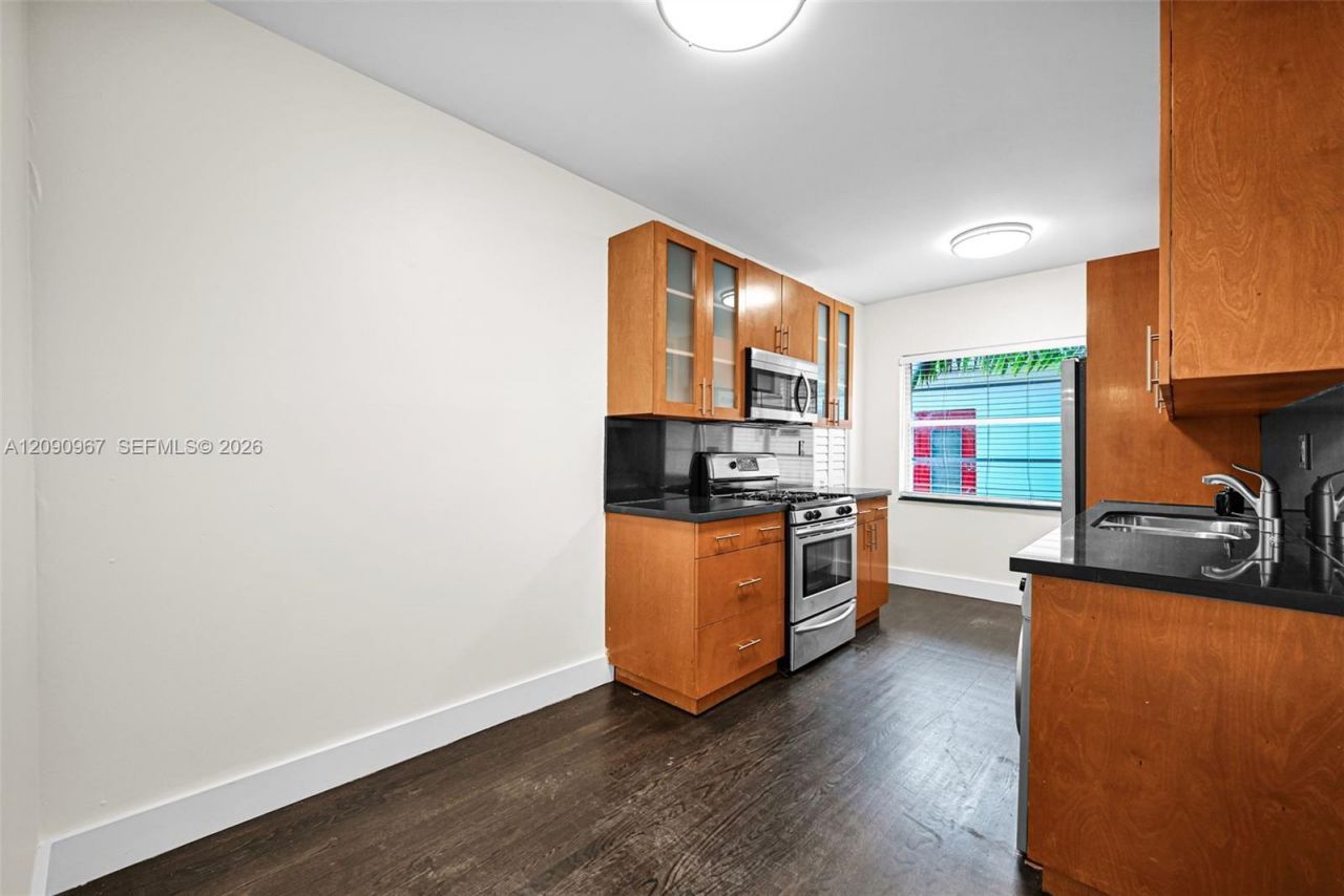 846 Jefferson Ave, Unit 8, Miami Beach, FL 33139 Photo