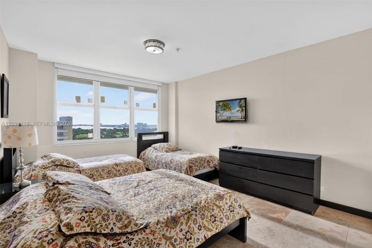 5601 Collins Ave, Unit 1716, Miami Beach, FL 33140 Photo