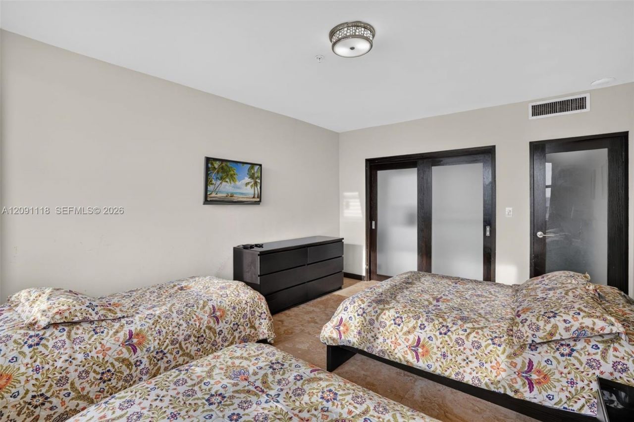 5601 Collins Ave, Unit 1716, Miami Beach, FL 33140 Photo