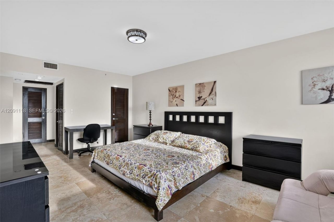 5601 Collins Ave, Unit 1716, Miami Beach, FL 33140 Photo