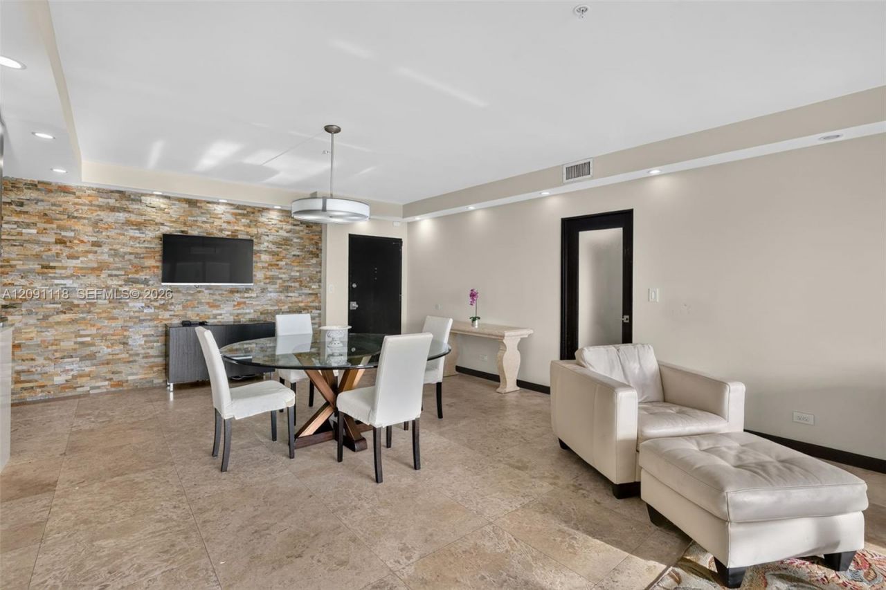 5601 Collins Ave, Unit 1716, Miami Beach, FL 33140 Photo
