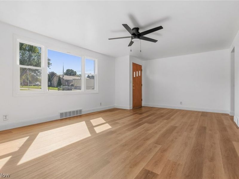 1407 Keuper Boulevard NE, Massillon, OH 44646 Photo 6
