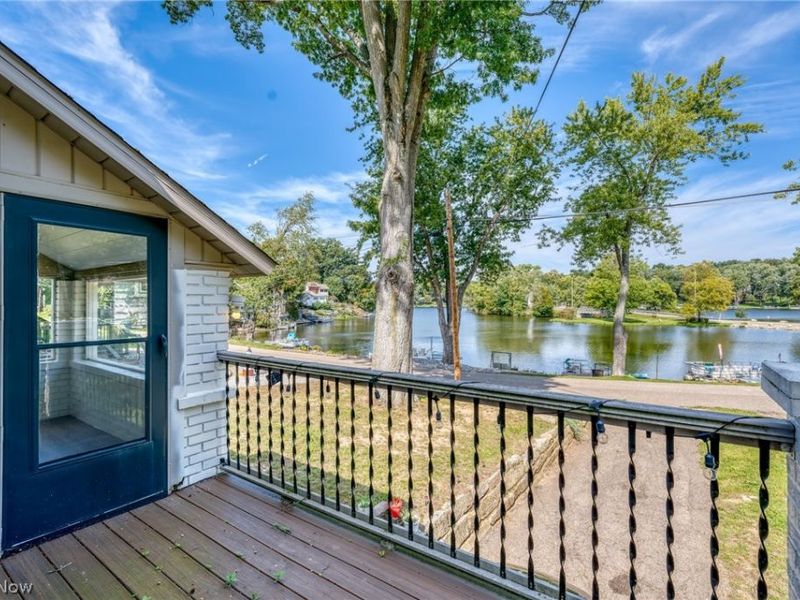 158 Oak Drive NW, North Canton, OH 44720 Photo 5