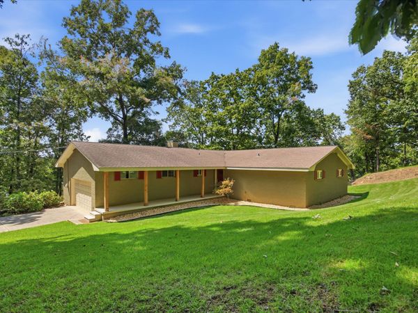 334 Echo Ln , Killen, AL 35645