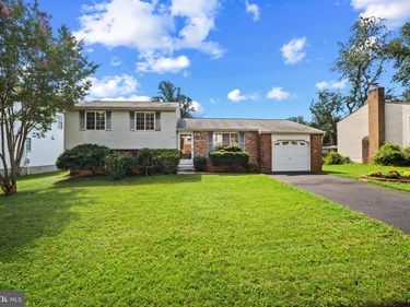 9715 WATER OAK DRIVE, FAIRFAX, VA 22031