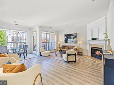 1725 KINGSGATE COURT, Unit 304, ALEXANDRIA, VA 22302