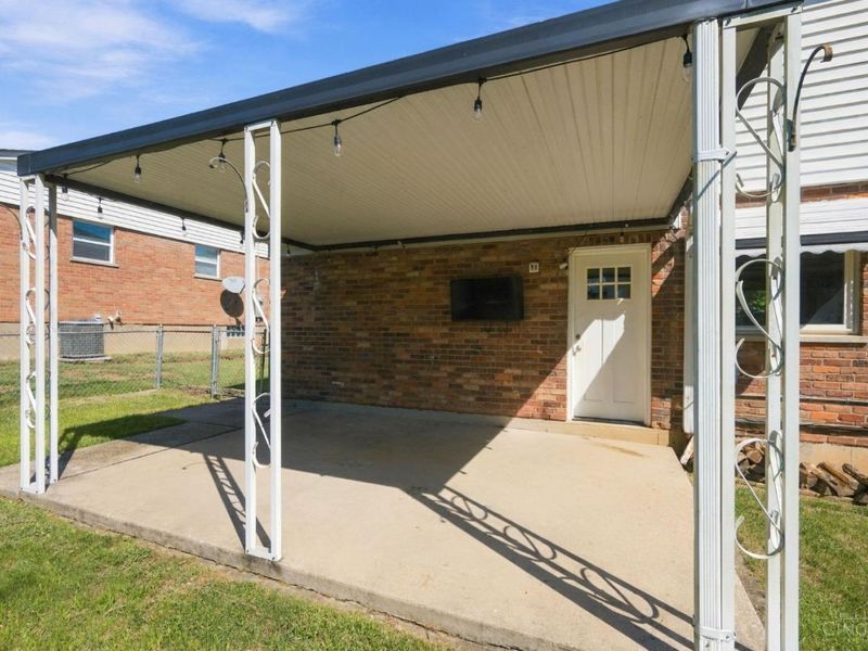 979 Hilliard Drive, Delhi Township, OH 45238 Photo 36