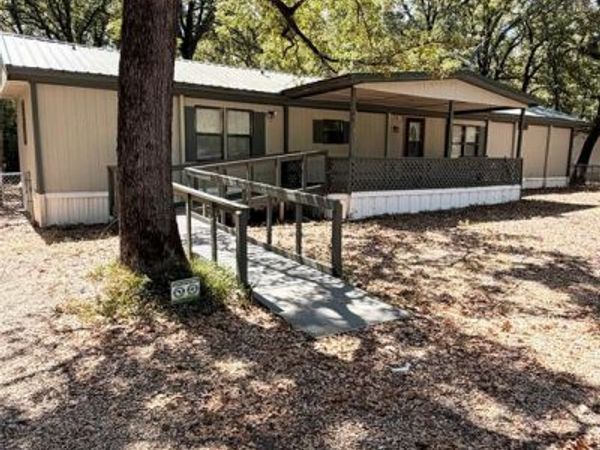 107 Meadowlark Lane , Mabank, TX 75156