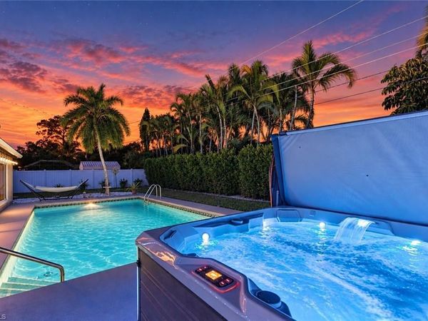 2439 Ephraim AVE , FORT MYERS, FL 33907