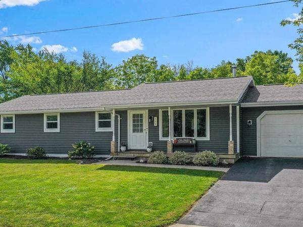 198 E GREEN BAY STREET, Pulaski, WI 54162