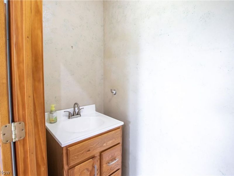 916 Milan Avenue, Amherst, OH 44001 Photo 27