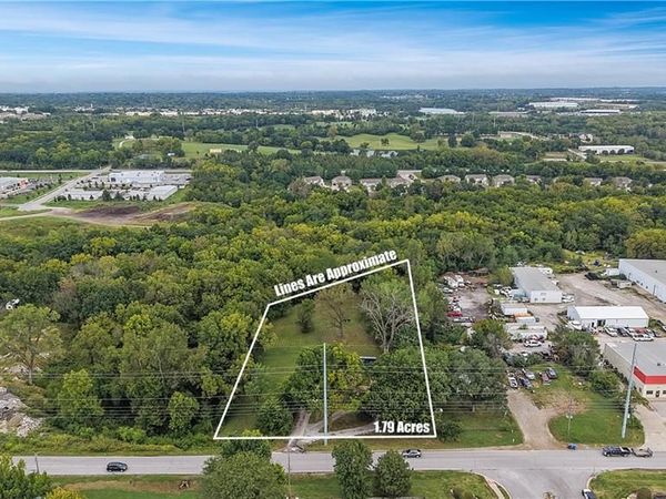 1605 SE M AA Highway, Blue Springs, MO 64014
