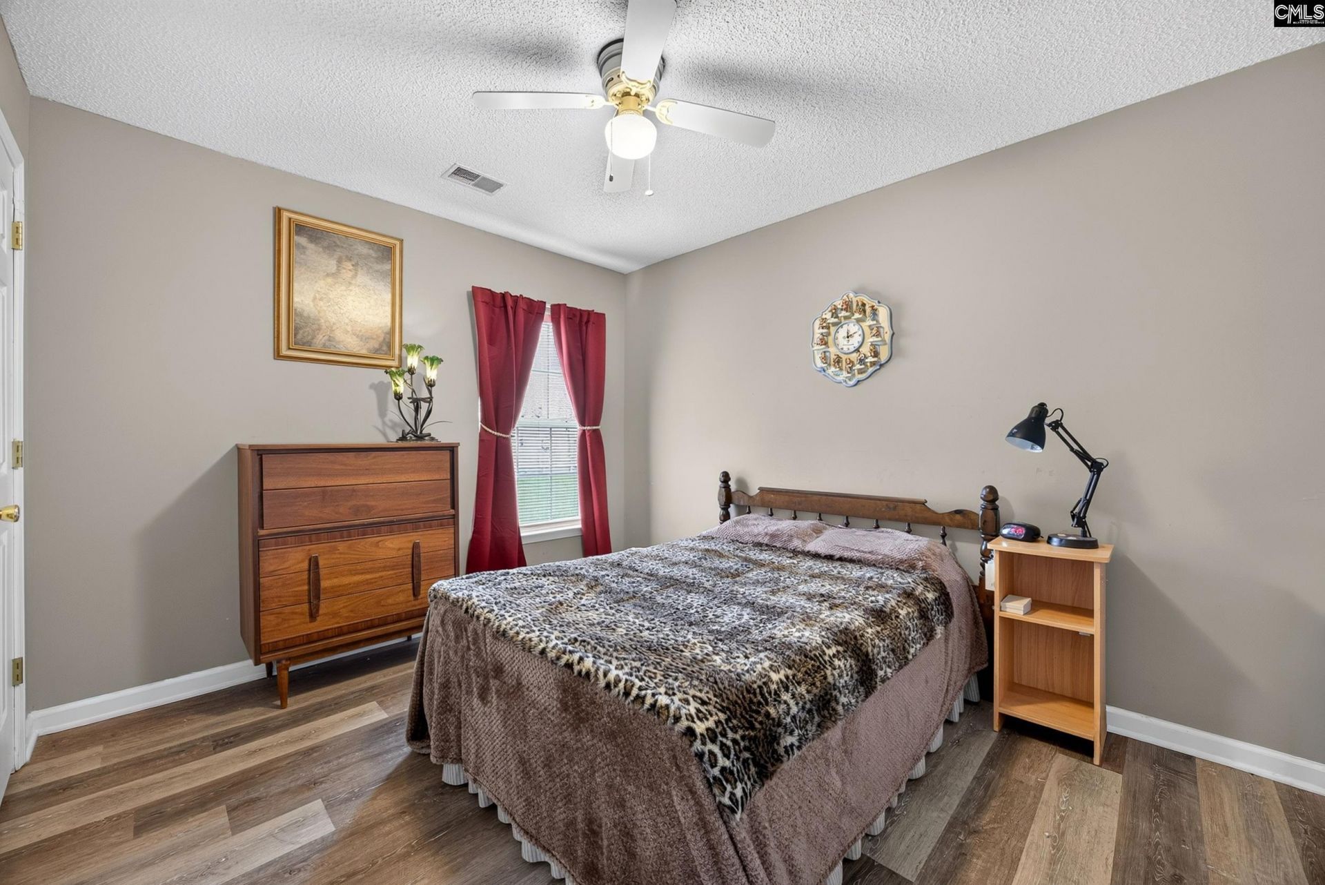 220 Summer Park Road  Photo 11