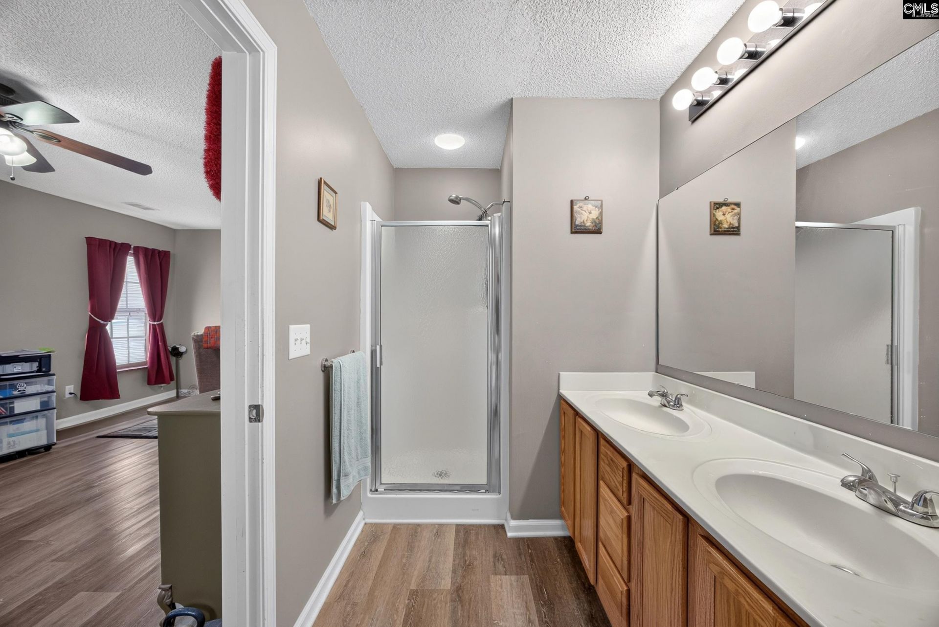 220 Summer Park Road  Photo 15