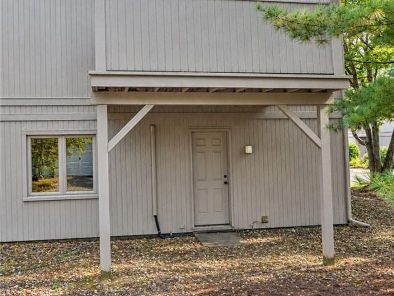 8035 Steven David Drive, Strongsville, OH 44149 Photo 5
