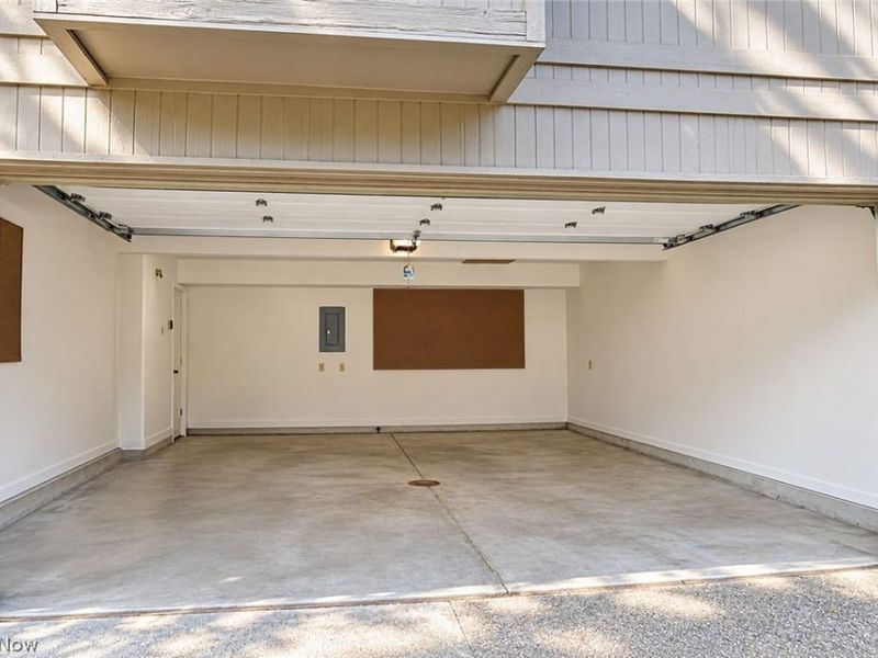 8035 Steven David Drive, Strongsville, OH 44149 Photo 6