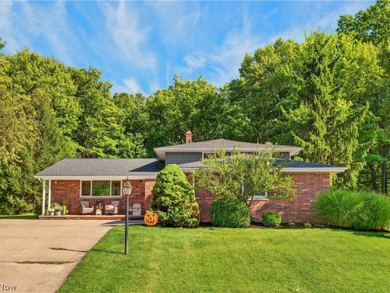 7651 Koch Drive, Parma, OH 44134 Photo 1