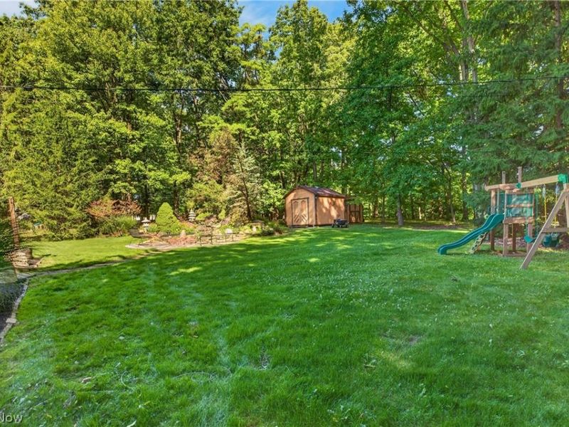 7651 Koch Drive, Parma, OH 44134 Photo 26