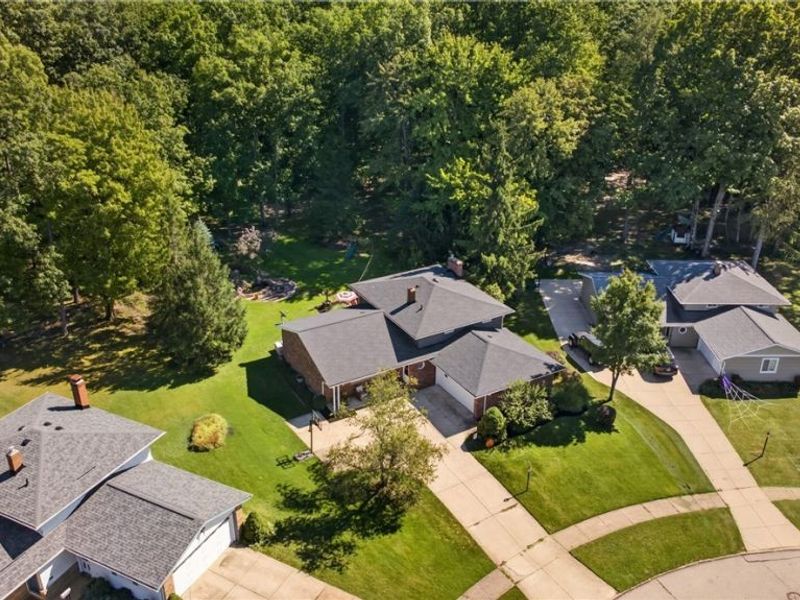 7651 Koch Drive, Parma, OH 44134 Photo 30