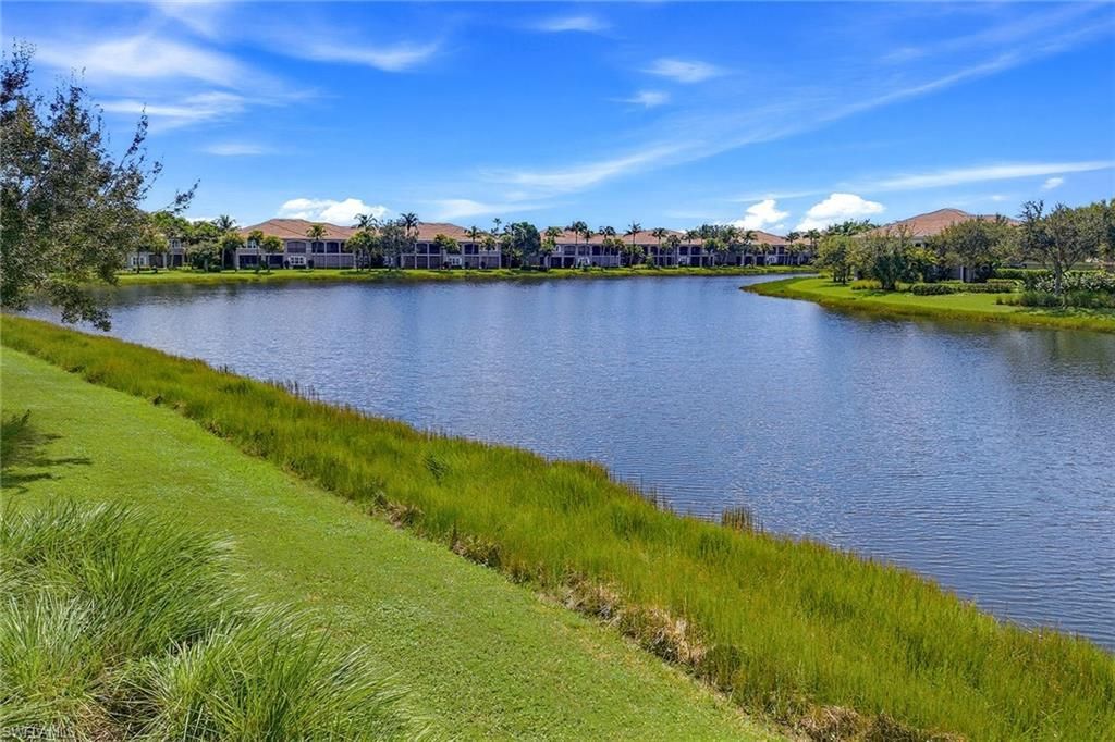 9238 Tesoro Ln, Unit 203, Naples, FL 34114 Photo