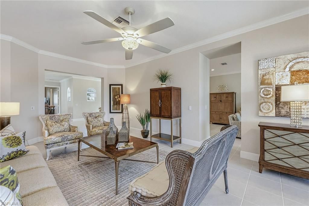 9238 Tesoro Ln, Unit 203, Naples, FL 34114 Photo