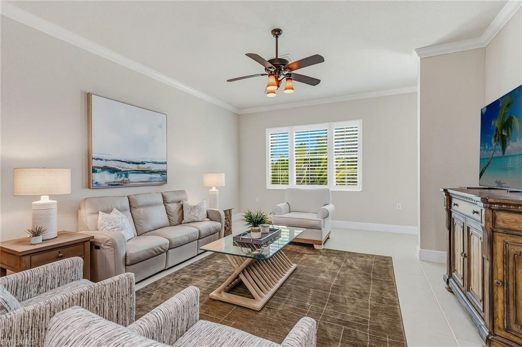 9238 Tesoro Ln, Unit 203, Naples, FL 34114 Photo