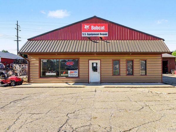 1404 Imlay City Road, Lapeer, Mi 48446