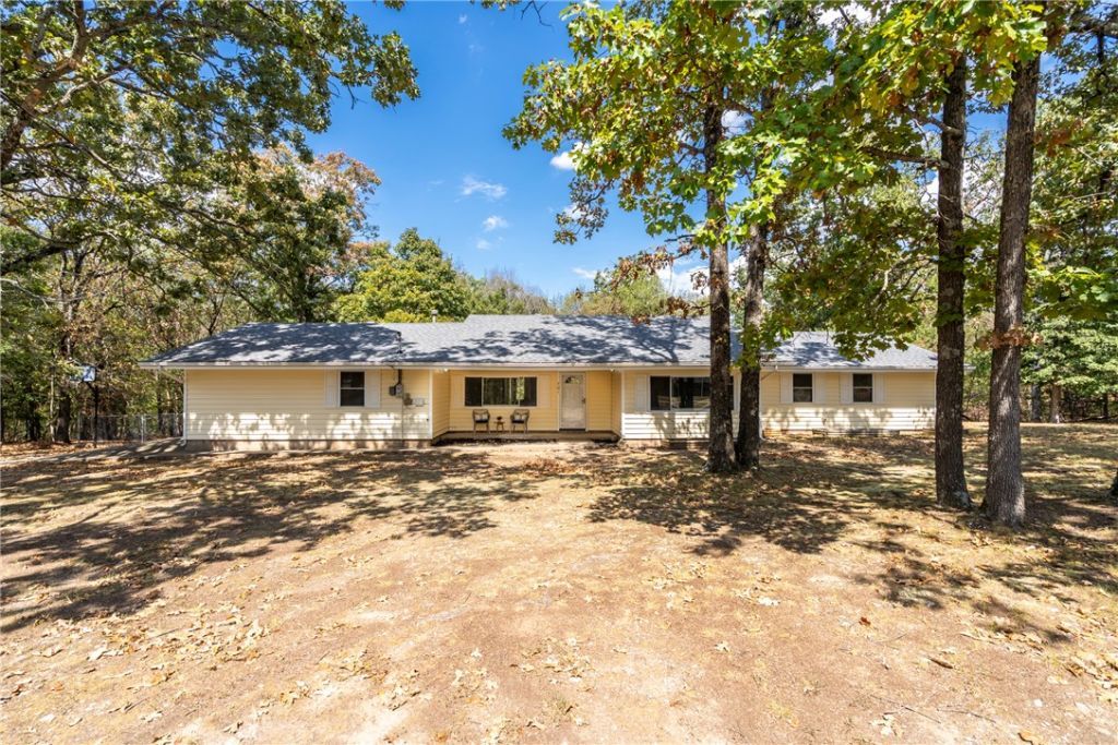 701 Spears Drive Siloam Springs, AR 72761