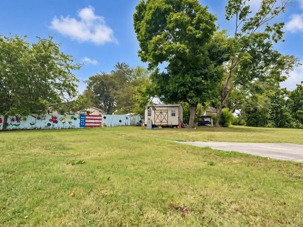 106 & 108 Martin Street , Cave City, KY 42765