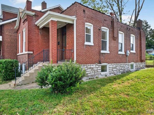 5216 Morganford Road, St Louis, MO 63116