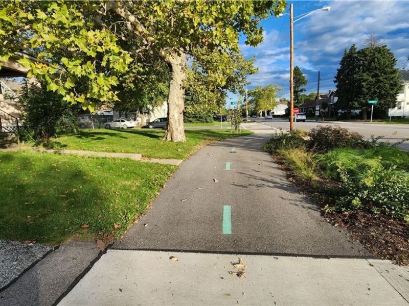 7925 Garfield Boulevard, Garfield Heights, OH 44125 Photo 6