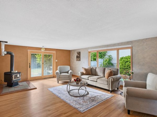 2308 Hadley Avenue N, Oakdale, MN 55128