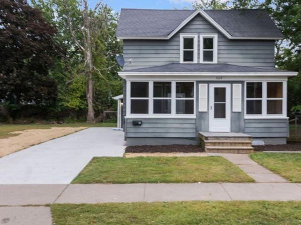 524 S Dakota Avenue, New Richmond, WI 54017