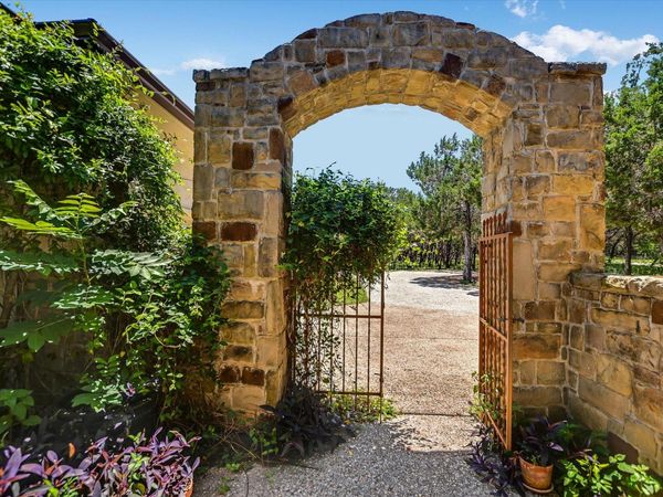 831 Southriver RD, Wimberley, TX 78676