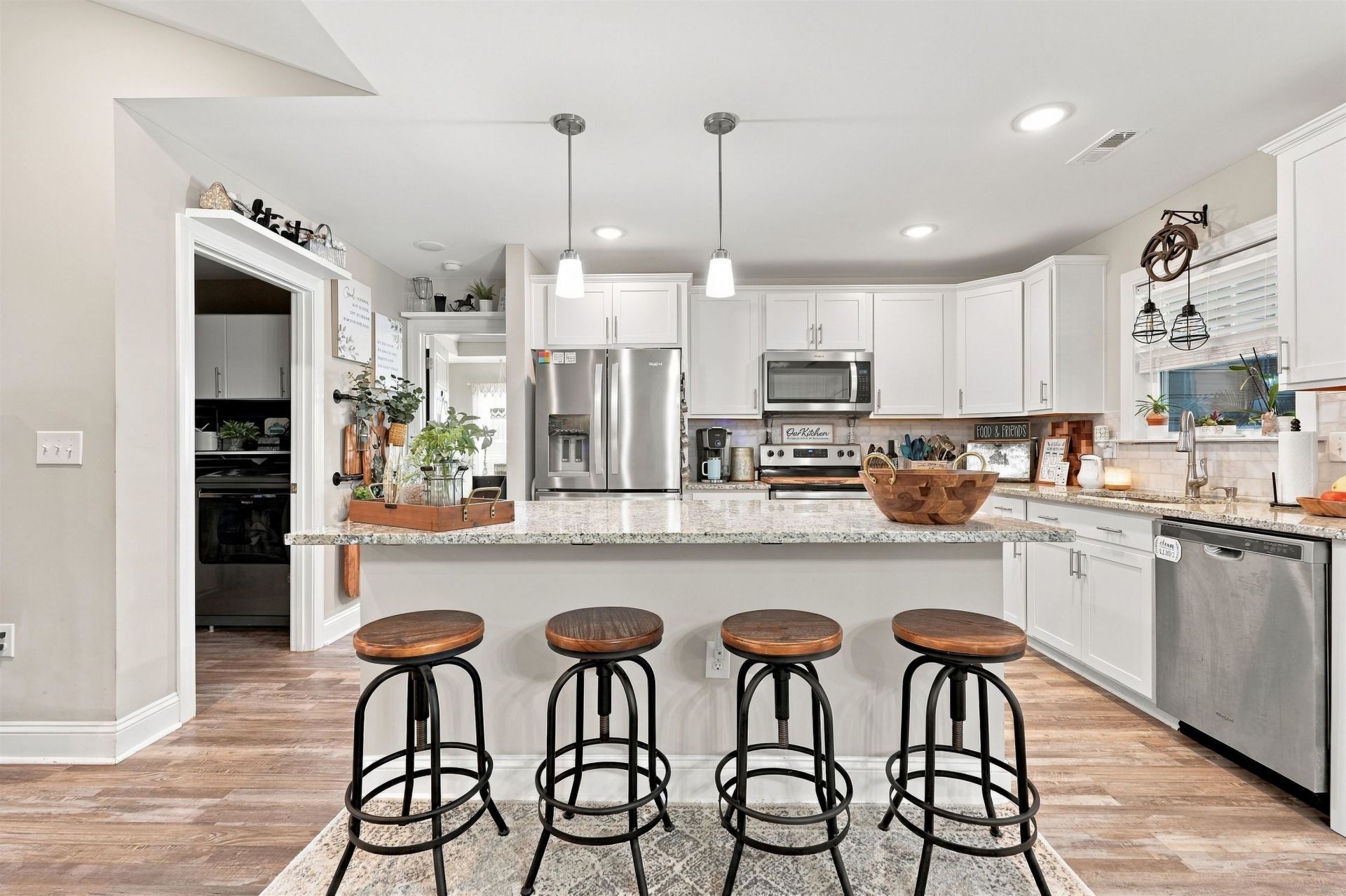 221 Penn Circle Photo 13